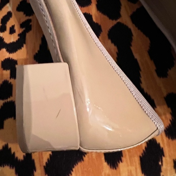 TORY BURCH Chelsea Charm Patent Leather Pump Block Heel Nude Size 10.5 NEW! - Picture 14 of 16